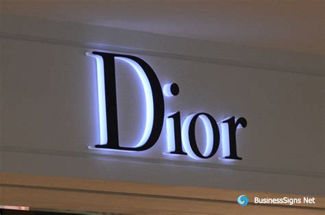 Dior Signs K.